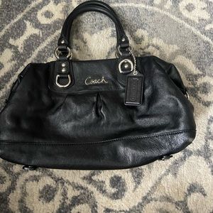 COACH - Authentic Coach Handbag